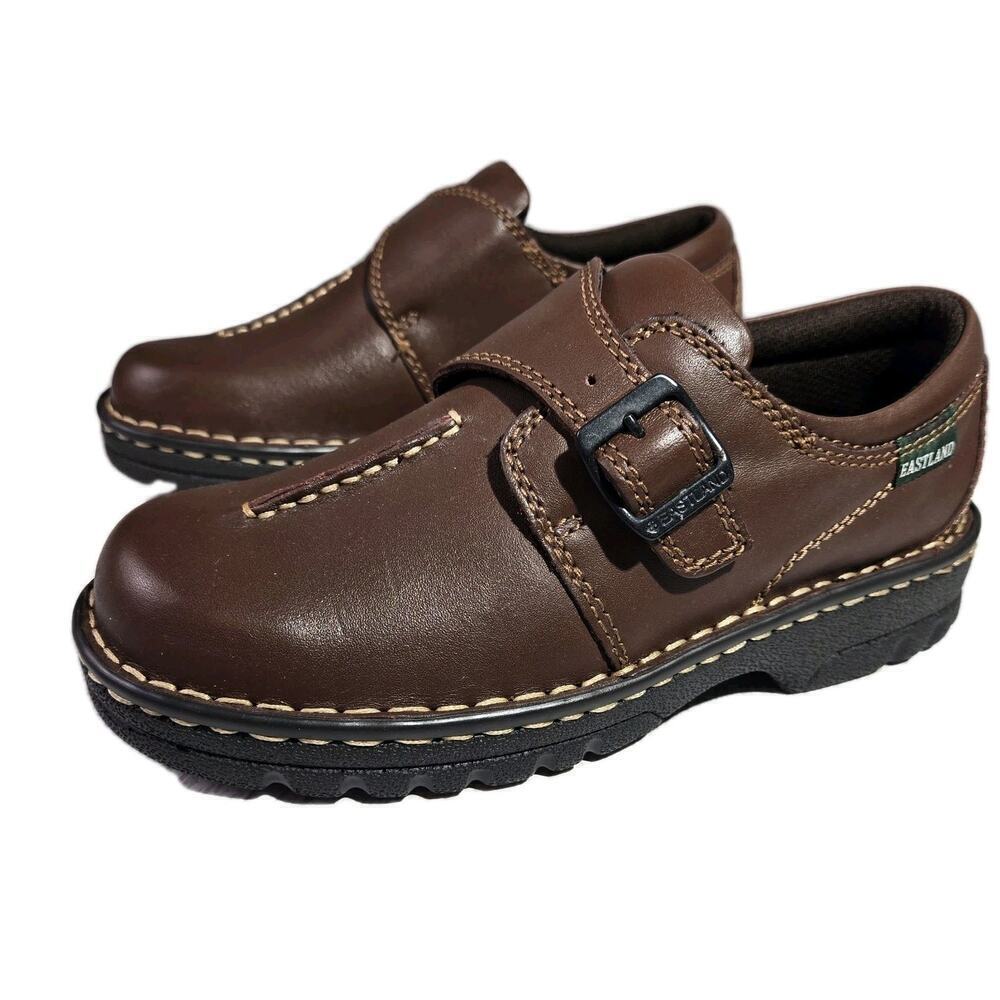 Eastland Women's Syracuse Slip-On 6M Comfort Classic Gorpcore Walking Classic